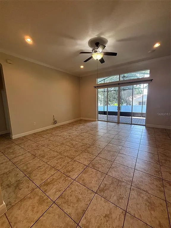4 bed, 3.0 bath, 2537 sqft, $3,000 — Photo 2