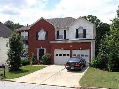 3rd image of 887 Ashton Oak Cir