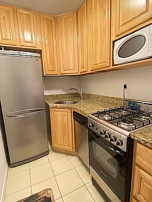 4th image of 300 W 55th St APT 9k
