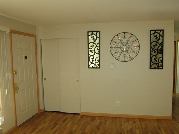 4th image of 18811 76th Ave W