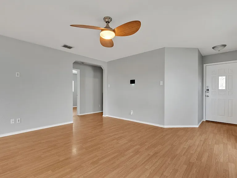 3514 Alamo Greens — Photo 3