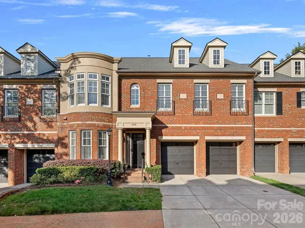 6830 Louisburg Square Ln, Charlotte, NC 28210