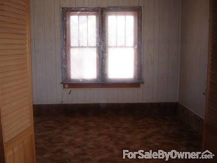 5th image of 613 Pine St