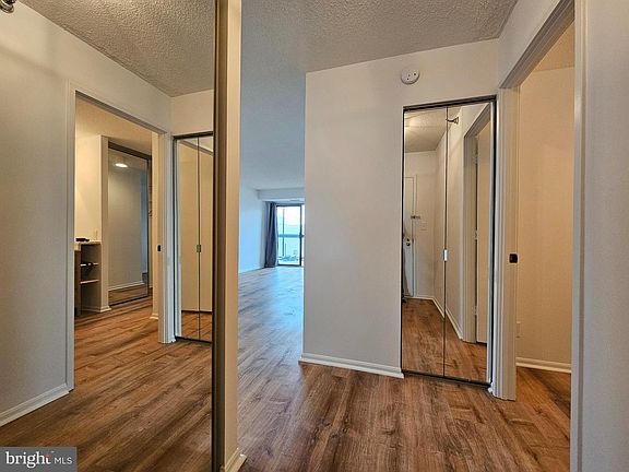 2nd image of 900 N Stafford St APT 1903