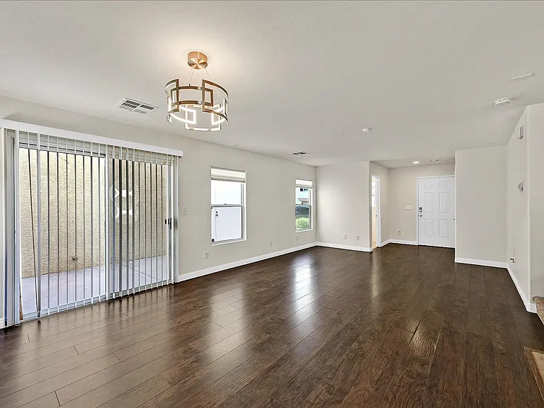 8755 Firecracker Ct — Photo 3