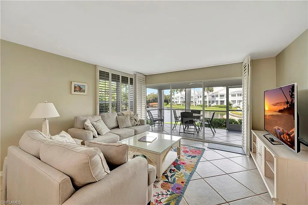 3 bed, 2.0 bath, 1458 sqft, $12,500 — Photo 2