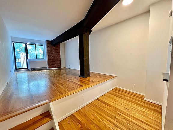 2nd image of 320 E 65th St APT 316