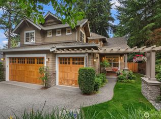 10801 SE 28th St, Bellevue, WA