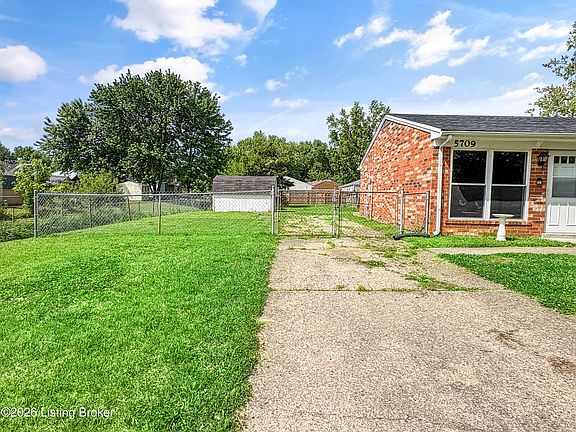 4th image of 5709 Larkgrove Dr