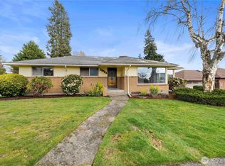 10702 39th Ave SW, Seattle, WA 98146