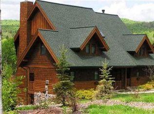 610 Moose Mountain Dr, Lutsen, MN 55612