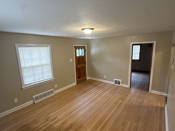4th image of 4880 N 51st Blvd