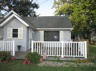 51772 Currant Rd, Granger, IN 46530