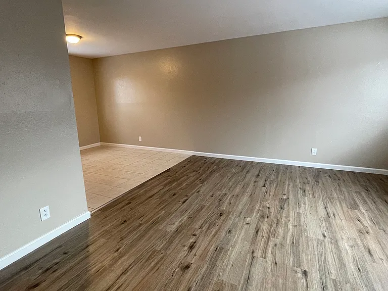 175 Custer St — Photo 10