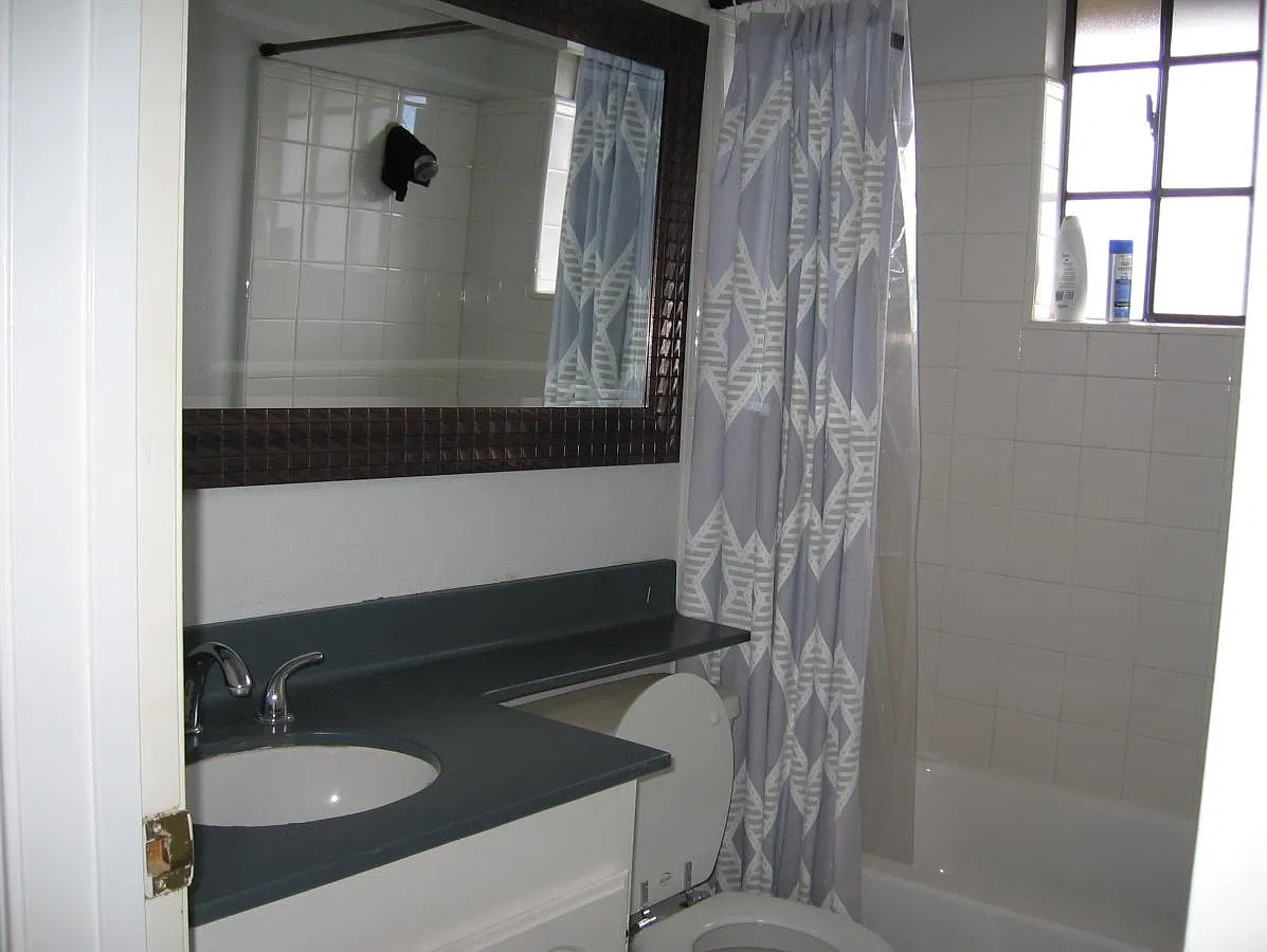 2 bed, 1000 sqft, $1,588 — Photo 3