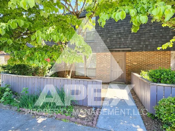 9008-COU, 9008 Countryside Ln APT C, Knoxville, TN 37923