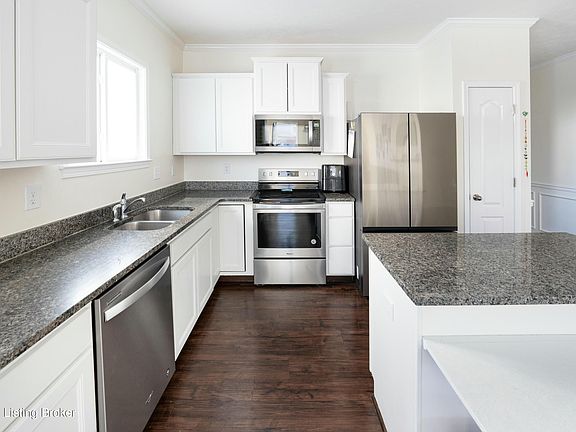 2nd image of 5061 Tealwood Dr