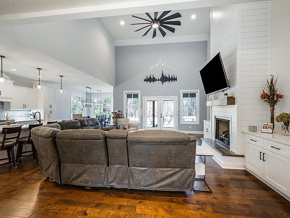 5th image of 6559 Cottontown Rd