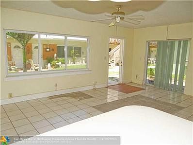 5th image of 820 N Ocean Blvd APT 11