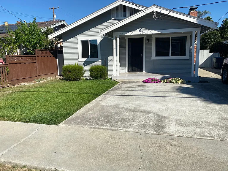 408 Raymond Ave — Photo 1