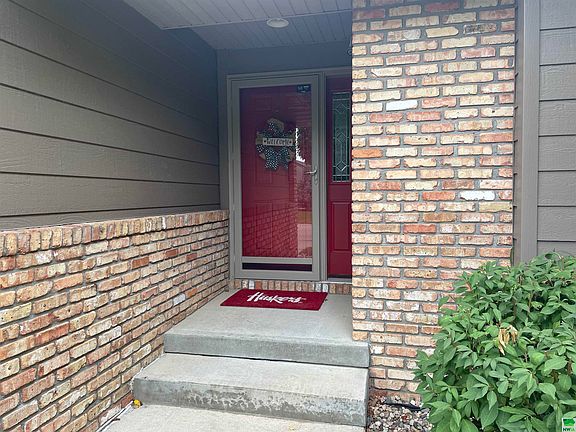 2nd image of 119 Doral Ln