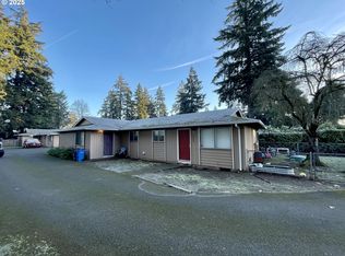 3208 E 18th St, Vancouver, WA 98661