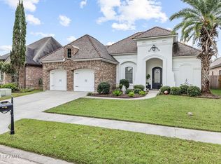 207 Rue De Frejus, Broussard, LA 70518