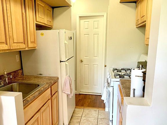 4th image of 86-16 60th Ave APT 4C