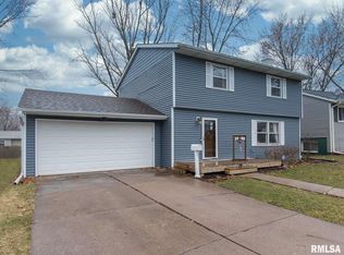 3408 College Ave, Davenport, IA 52807