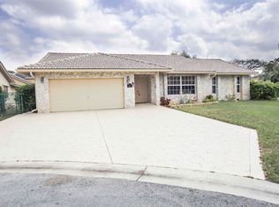 6450 NW 55th Mnr, Coral Springs, FL 33067