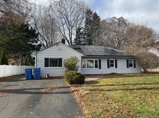 56 Elizabeth Dr, Manchester, CT 06042