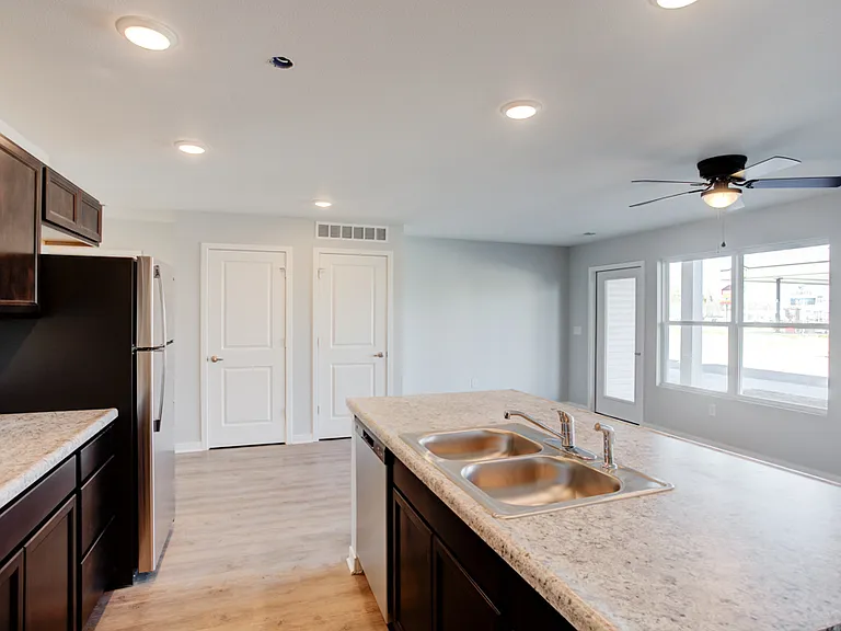 Cypress Point Apartments — Photo 46