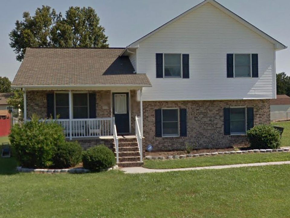 1st image of 3913 Jamestown Dr
