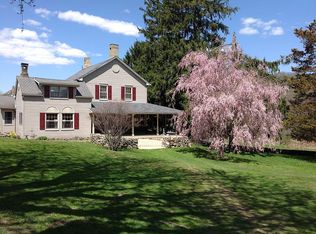 585 Buttermilk Rd, Hellertown, PA 18055