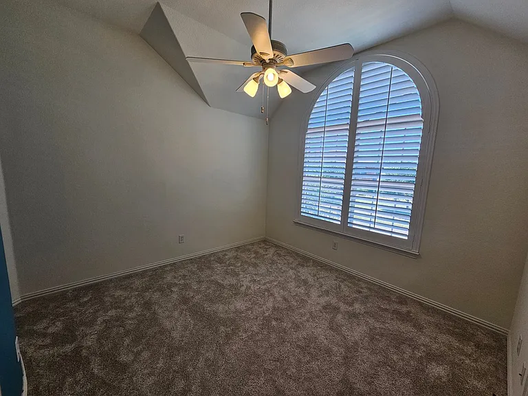 12340 Payne St — Photo 42