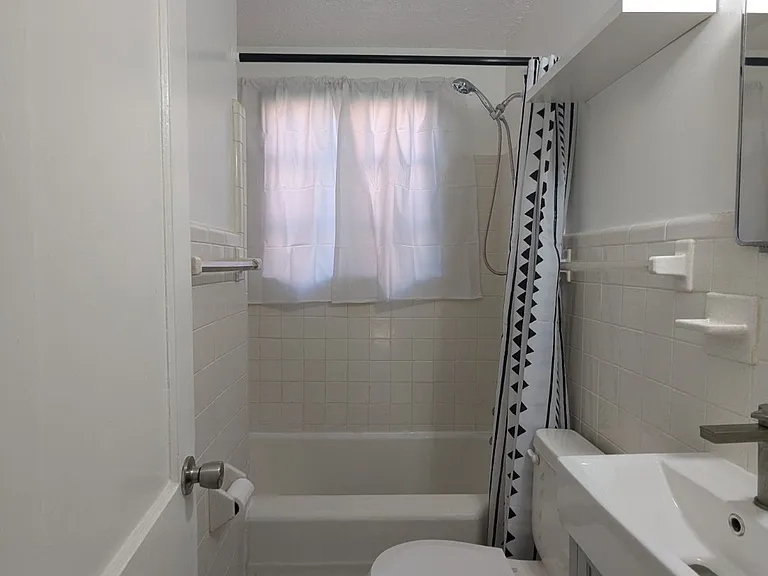 1504 Juniper St — Photo 20