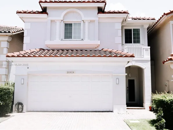 10919 NW 67th Ter, Doral, FL 33178