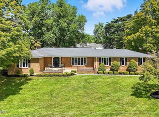 6104 Tidewater Ct, Prospect, KY 40059
