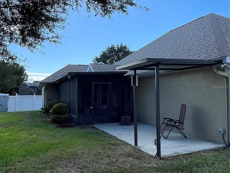 2266 Jessica Ln — Photo 19