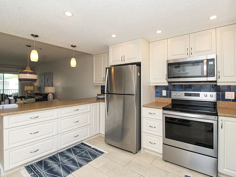 1686 Blue Point Ave #B7 — Photo 13