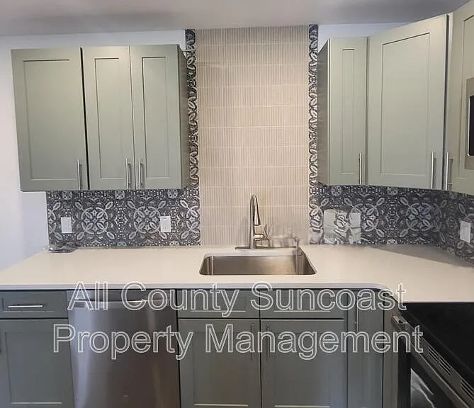 2444 14th Ave S — Photo 4