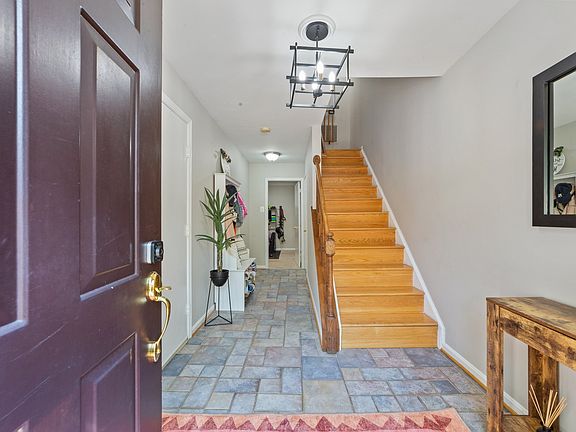 3rd image of 5403 Barrister Pl