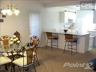 dining area & bar