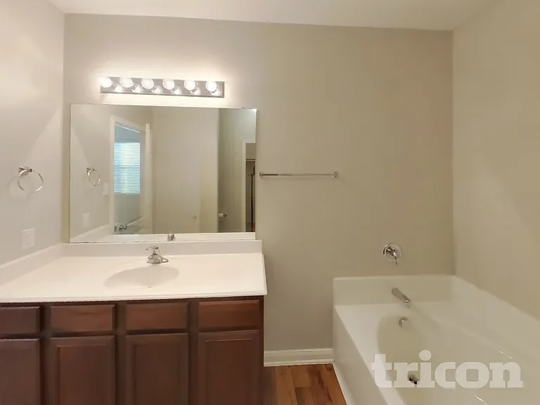 2031 Cone Flower Dr — Photo 9