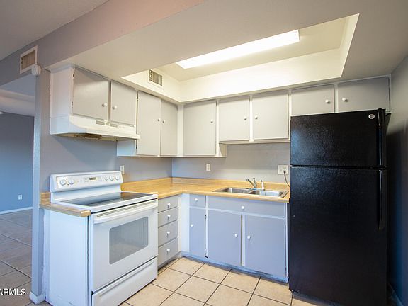 4th image of 9222 N 35th Ave APT 7