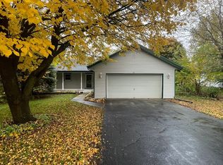 108 Poseidon Ln SW, Poplar Grove, IL 61065