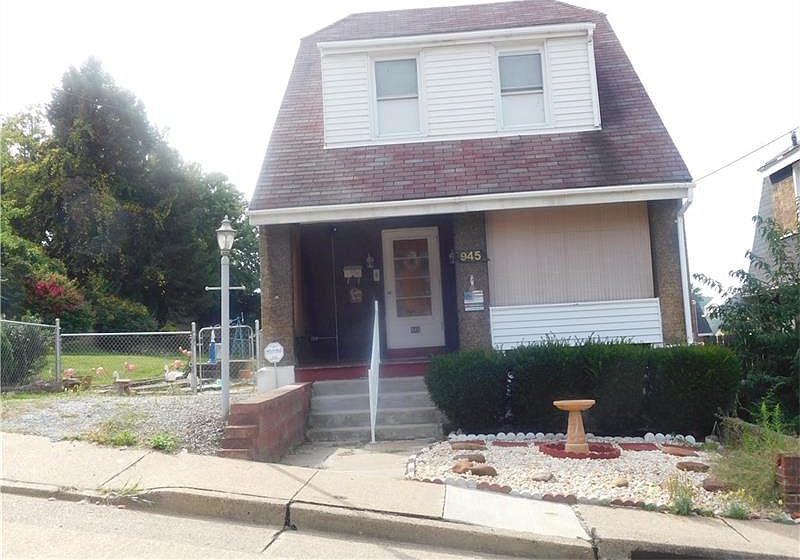 1st image of 945 Athalia Ave
