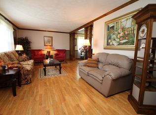 1450 N Calumet Dr, Worthington, KY 41183