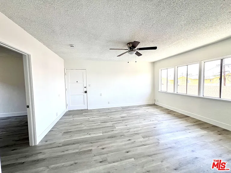 254 E Lanzit Ave #5 — Photo 23