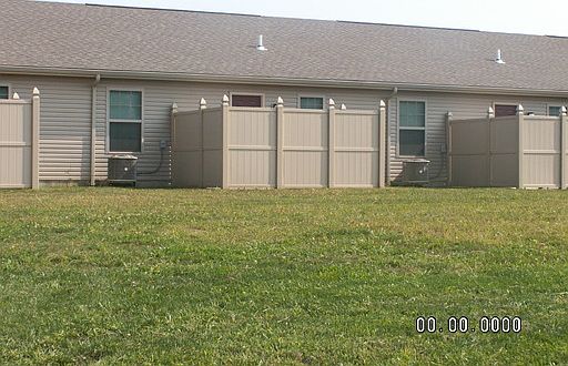 3rd image of 2240 Morning Glory Cir APT A